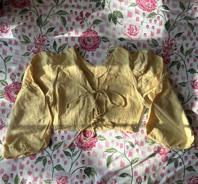Topshop TOPSHOP Yellow Cropped Blouse With Puff Sleeves product image